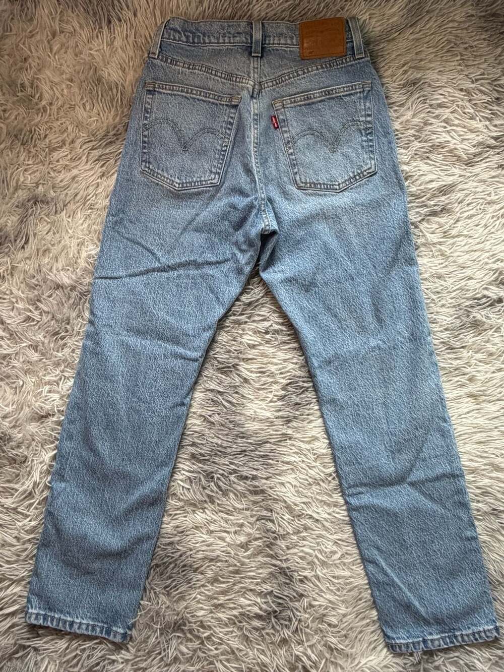 Levi's Premium 501 Original Fit Jeans Light Wash Size 25x28 - Picture 5 of 9